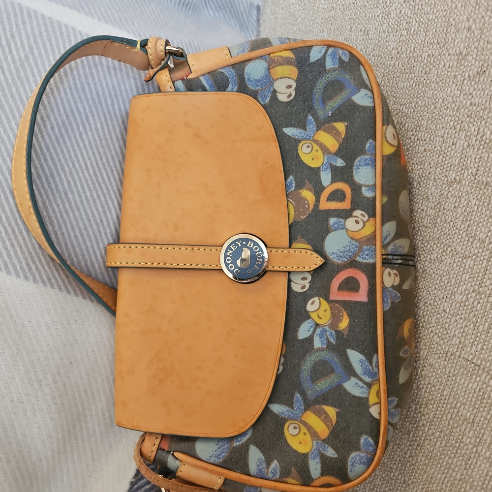 Dooney and Bourke small shoulder bag
